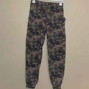 Women’s Comfy Camo Joggers